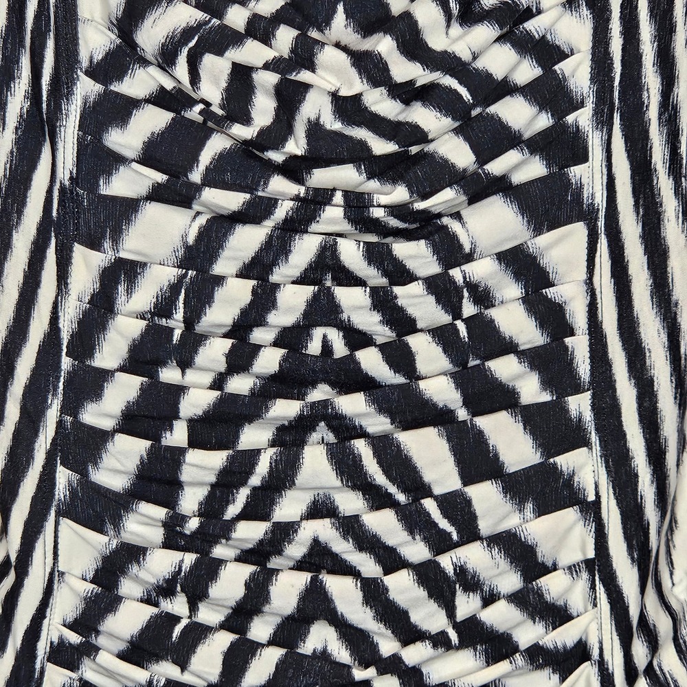 Calvin Klein Zebra Ikat Ruched One Piece Swimsuit Black White Womens 10 - Picture 2 of 5